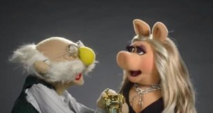 The Muppets' Miss Piggy Took Home The Best Grandpa Trophy On Oscar Night