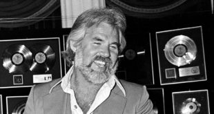 Country Music Star and Actor Kenny Rogers Dies at 81