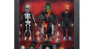NECA Toys Halloween 3 – Season Of The Witch – 8″ Scale Clothed Figures in-Packaging