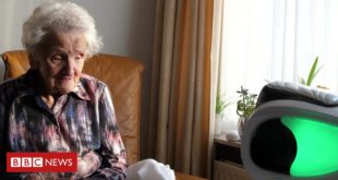 Covid-19: Robots help care home residents stay in touch