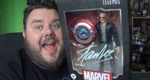 Marvel Legends Stan Lee Avengers Assemble Cameo MCU Action Figure Review