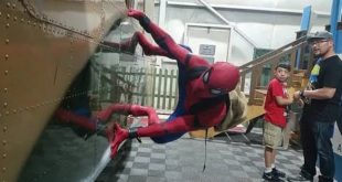 SPIDER-MAN Wall Crawling @ Comic Con Palm Springs 2018