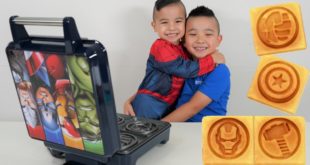 Marvel Avengers Waffle Maker CKN Toys
