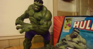 The Incredible Hulk Sideshow Premium Format Statue (Green Version)
