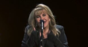 Fleetwood Mac Stevie Nicks 24 Karat Gold live Concert - 1 Min HD Trailer