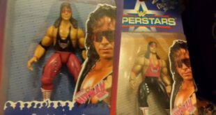 What's In The Suitcase?? (Part 2 of 2) - WWE / WWF Classic Merchandise