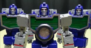 FansToys SPOTTER ( Masterpiece Reflector): EmGo's Transformers Reviews N' Stuff