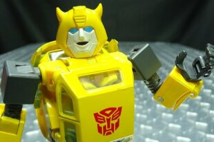 MP-45 Masterpiece BUMBLEBEE 2.0: EmGo's Transformers Reviews N' Stuff