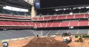 WORLD RECORD Reliant Stadium Shot | Side View | Dude Perfect
