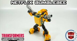 Walmart Exclusive Hasbro / Takara Tomy Transformers Netflix Series Bumblebee + MP-21 Comparison